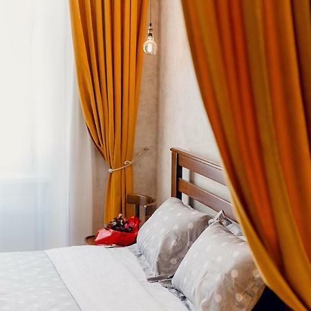 Honey Pie Apartment Lviv Exterior foto