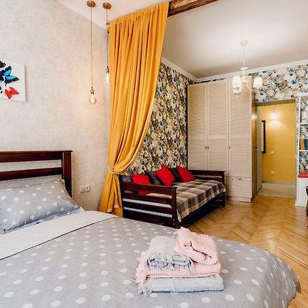 Honey Pie Apartment Lviv Exterior foto